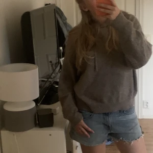 Stickad hoodie - Så så fin stickad hoodie från lindex💕