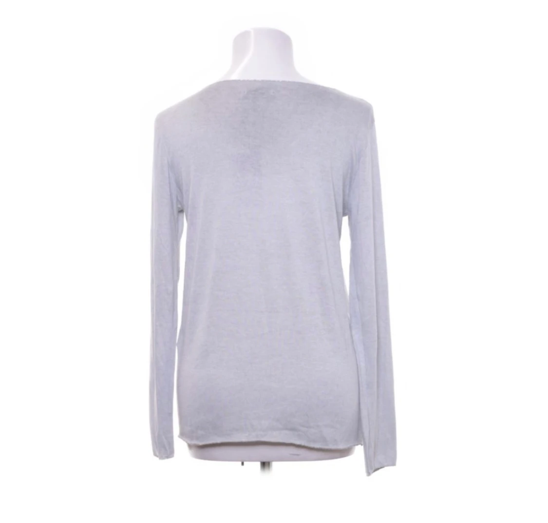 Tunn tröja med fina glittriga stjärnor på - 90