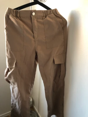 Cargo - Cargo byxor storlek xs haft på mig den 3-4 gånger 