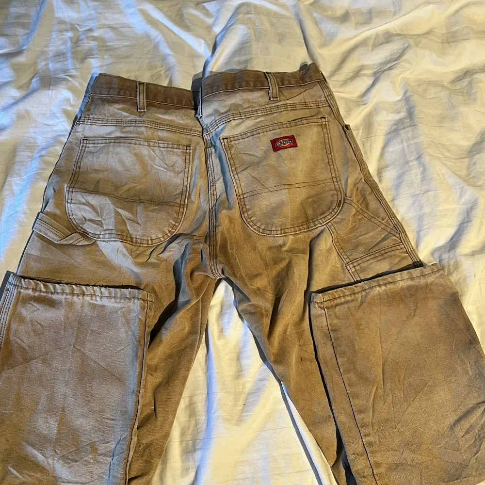 Dickies jeans storlek 32/30 (M). Jeans & Byxor.