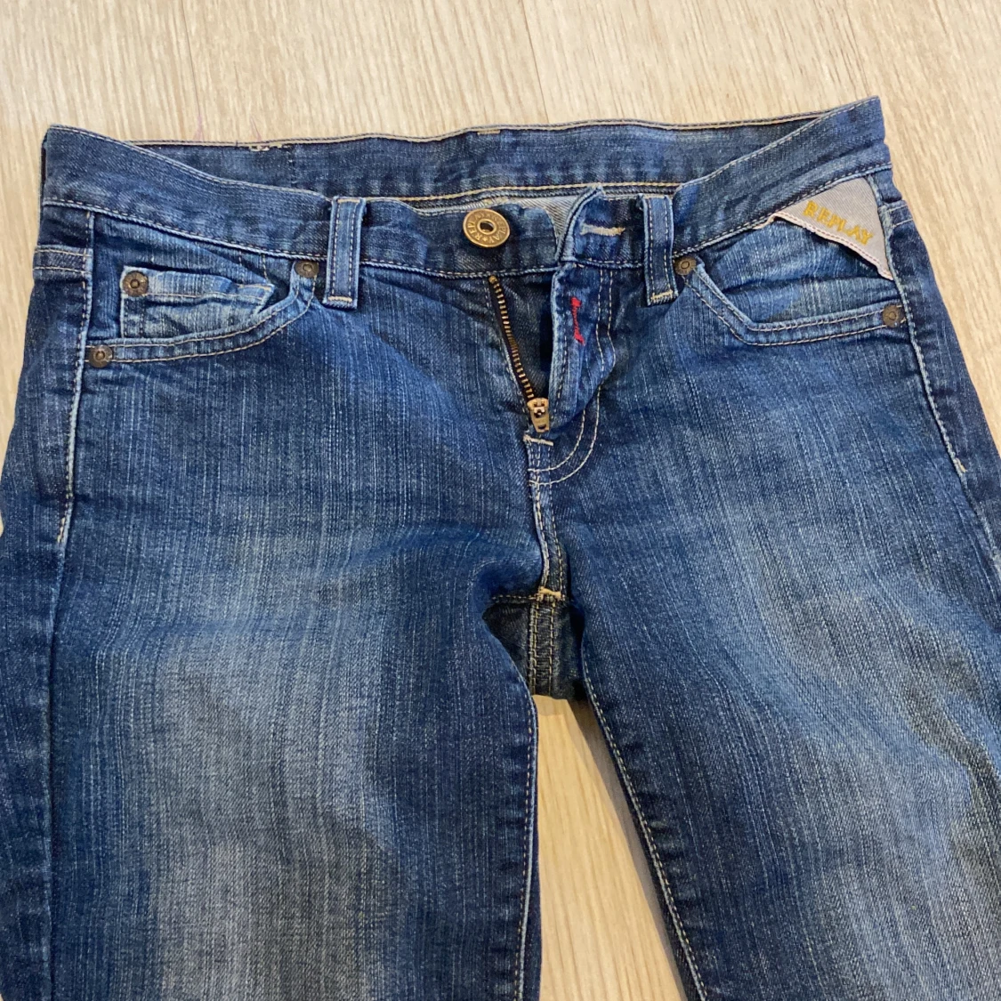 Låmgmidjade bootcut jeans - 90
