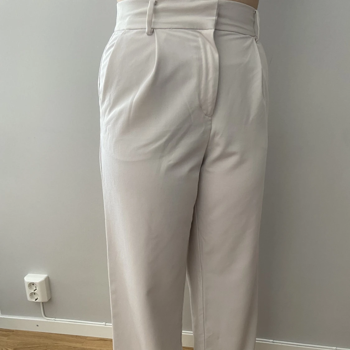 Kroppsformade Kostymbyxor  - 90