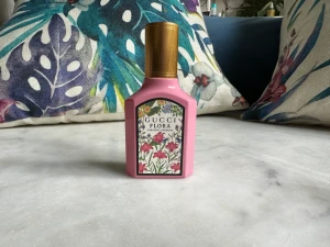 Gucci Flora Gorgeious Gardenia 50ml.  - Gucci Flora Gorgeious Gardenia 50ml. Endast testad! Nypris 1200kr  