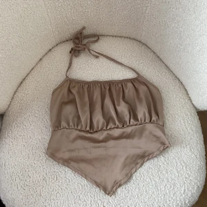 Satintopp  - Rosa satintopp från HM