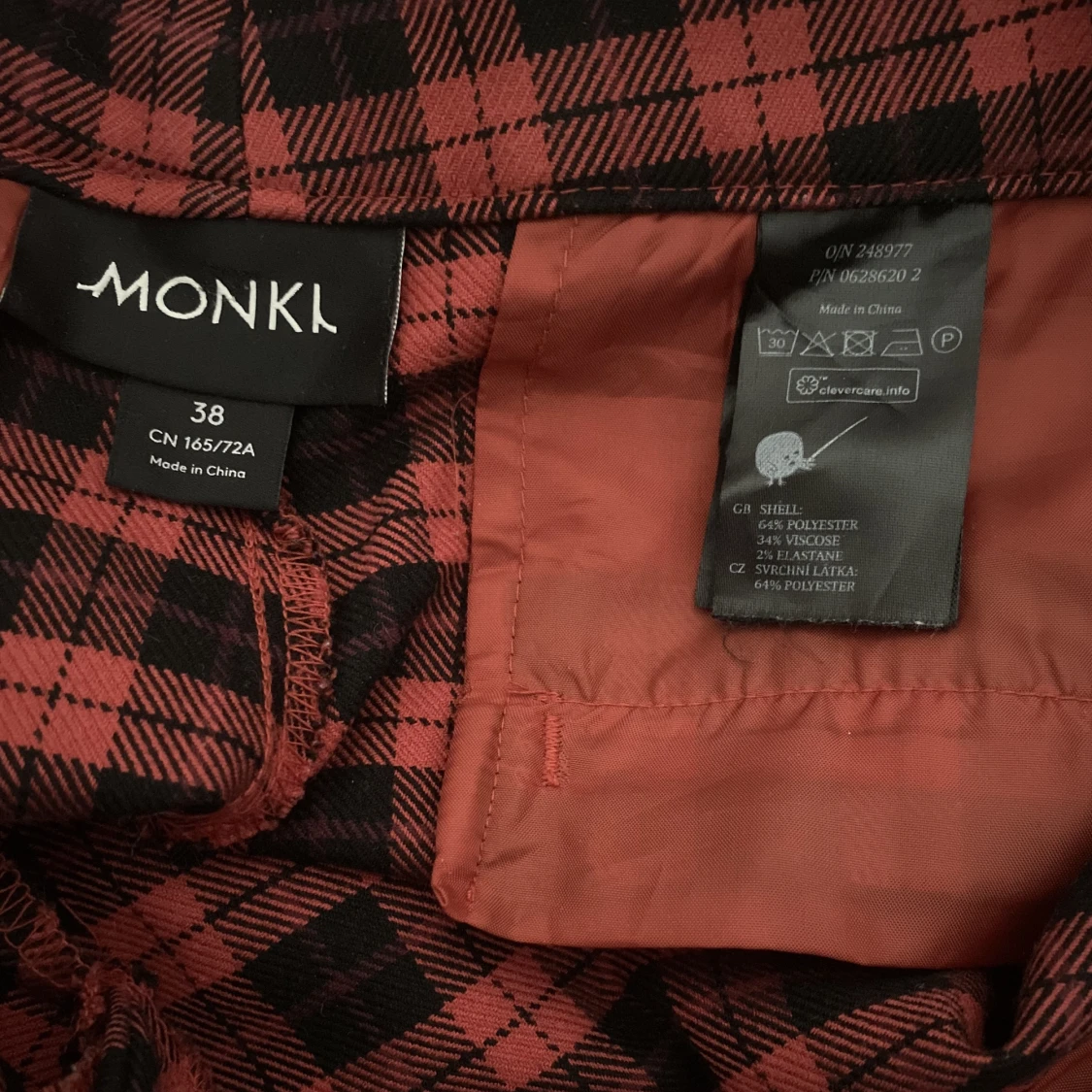 Kostymbyxor från Monki - 90