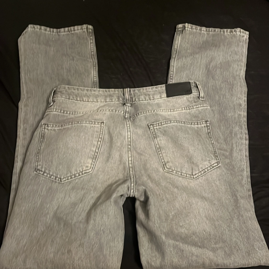 Gråa baggy jeans - 91