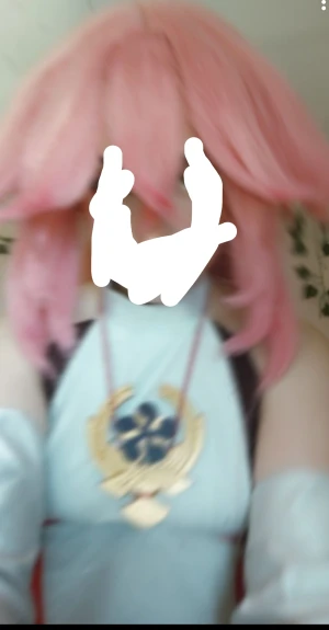 Yae miko cosplay - Handmade yae miko cosplay ganska väl gjord peruken är stylad fast inte rörd på 7 månader kan restylea åt dig, köparen står för frakt och den är använd 4 gånger. Går att köpa utan peruk då kostar den 400kr och peruk separat är 200kr.