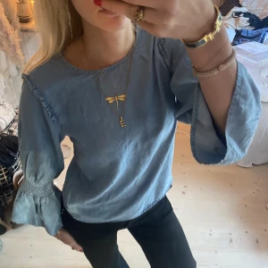 Tröja - SUPER snygg tröja