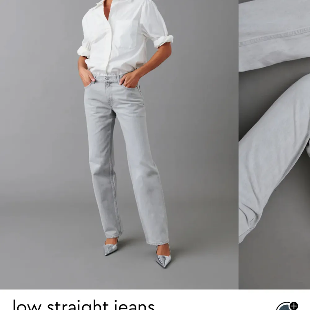Säljer mina low straight jeans i färgen ljus grå från Gina tricot på grund av att jag knappt använt dem och det har blivit för små. Ordinarie pris 500kr men säljer för 300kr priset kan diskuteras. Skriv om det är några funderingar eller om fler bilder.. Jeans & Byxor.