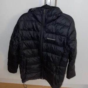 Peak performance jacka  - Sparsamt använd en vinter.