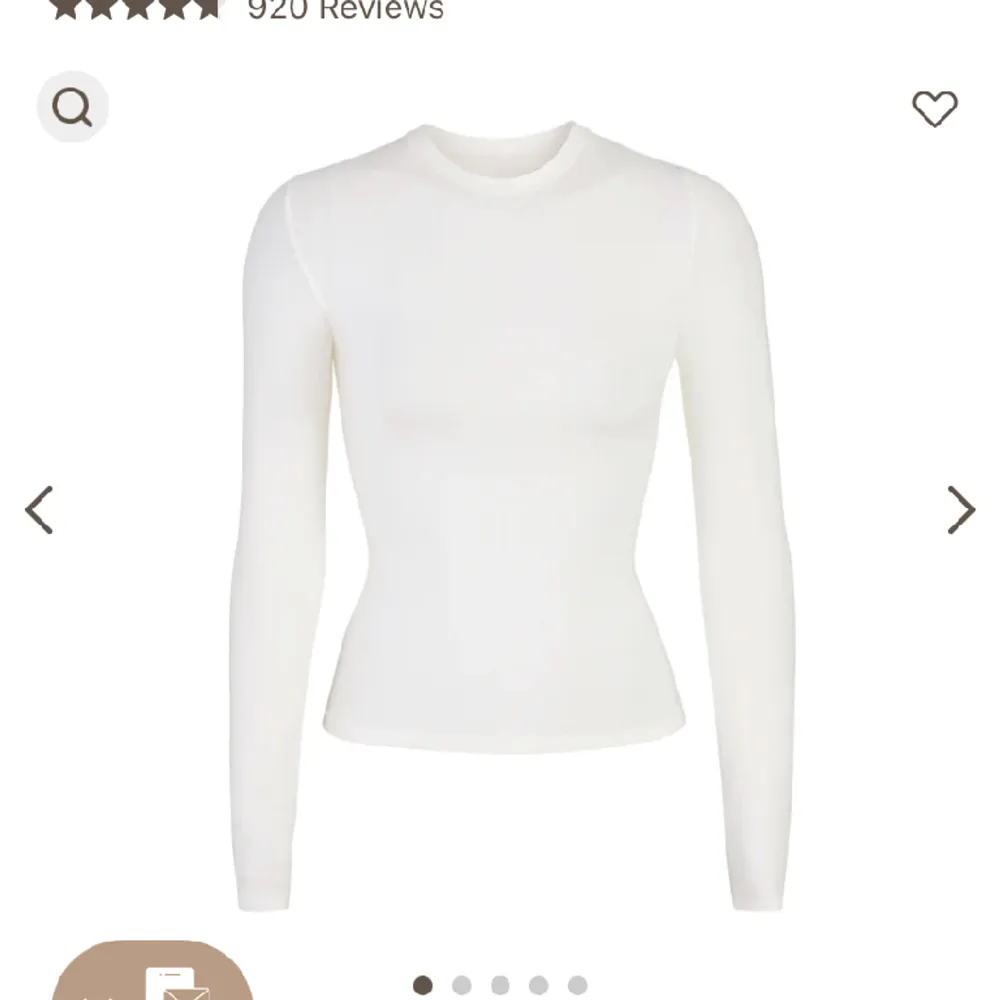 Cotton jersey long sleeve T-Shirt   Köpt från hemsidan och är helt ny! Den är enbart testad och säljs för 300kr plus frakt 🤍orginal pris :695kr  Tröjan är i färgen marble och är i st xs. Tröjor & Koftor.