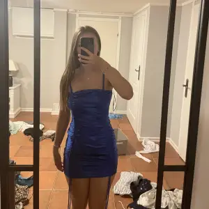 Fin blå fest klänning helt ny