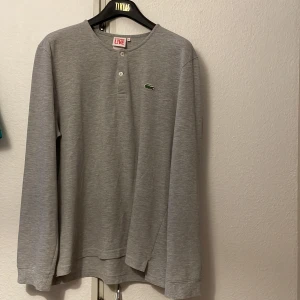 Lacoste Sweatshirt - Ej använd, gott skick
