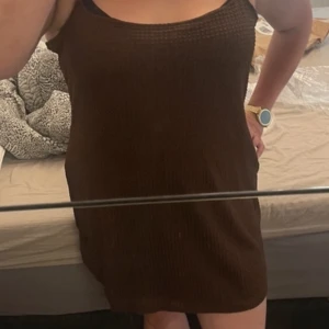 Strukturmönstrad klänning  - XXL ny med prislapp 