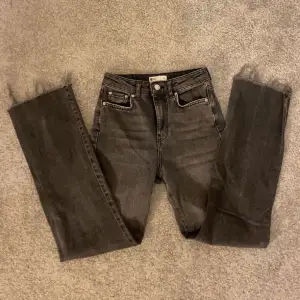Helt oanvända jeans från Gina Tricot🩵stl:34