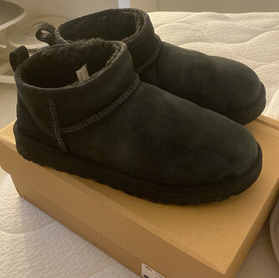 Uggs  - 90