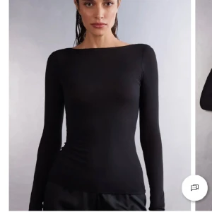 Intimissimi tröja - Köps tillbaka av säljare pga felaktig beskrivning av skicket vid försäljning (den hade hål, lös trådar osv)🙏🏼