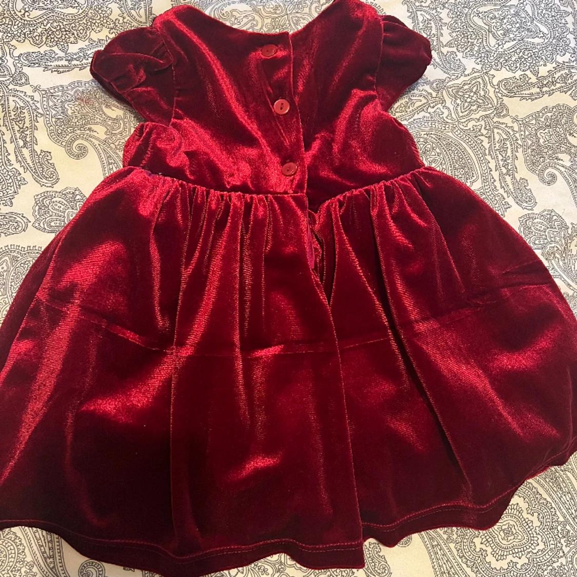 Vinröd sammetsklänning strl 74 - 91