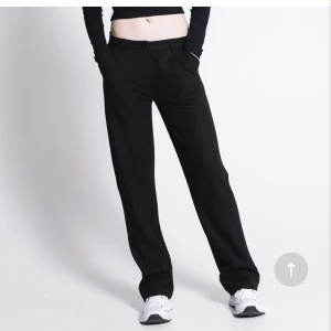 Kostymbyxor low waist - Lågmidjade kostymbyxor från lager 157  Stl S  (Som helt nya)