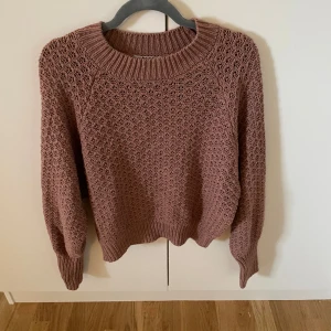 NAKD stickad tröja - Stickad, inte mycket använd