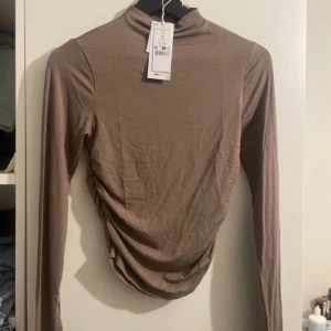 Gina tricot soft touch - Oanvänd, storlek s