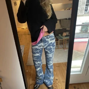Jätte snygga mönstrade jeans - Helt nya jätte snygga jeans