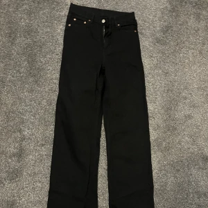Dr.denim jeans - Säljer dessa nya dr.denim jeans då de inte kommer till användning. Helt nya utan prislapp. 