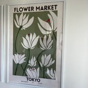 Astrid Wilson tavla - Tokyo   70x100 cm (ram ingår i priset)   Nypris: 550kr   Möts helst upp i Växjö då tavlan är ömtålig 