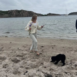 Kofta  - Superfin stickad kofta från HM. Använd ett fåtal gånger. 