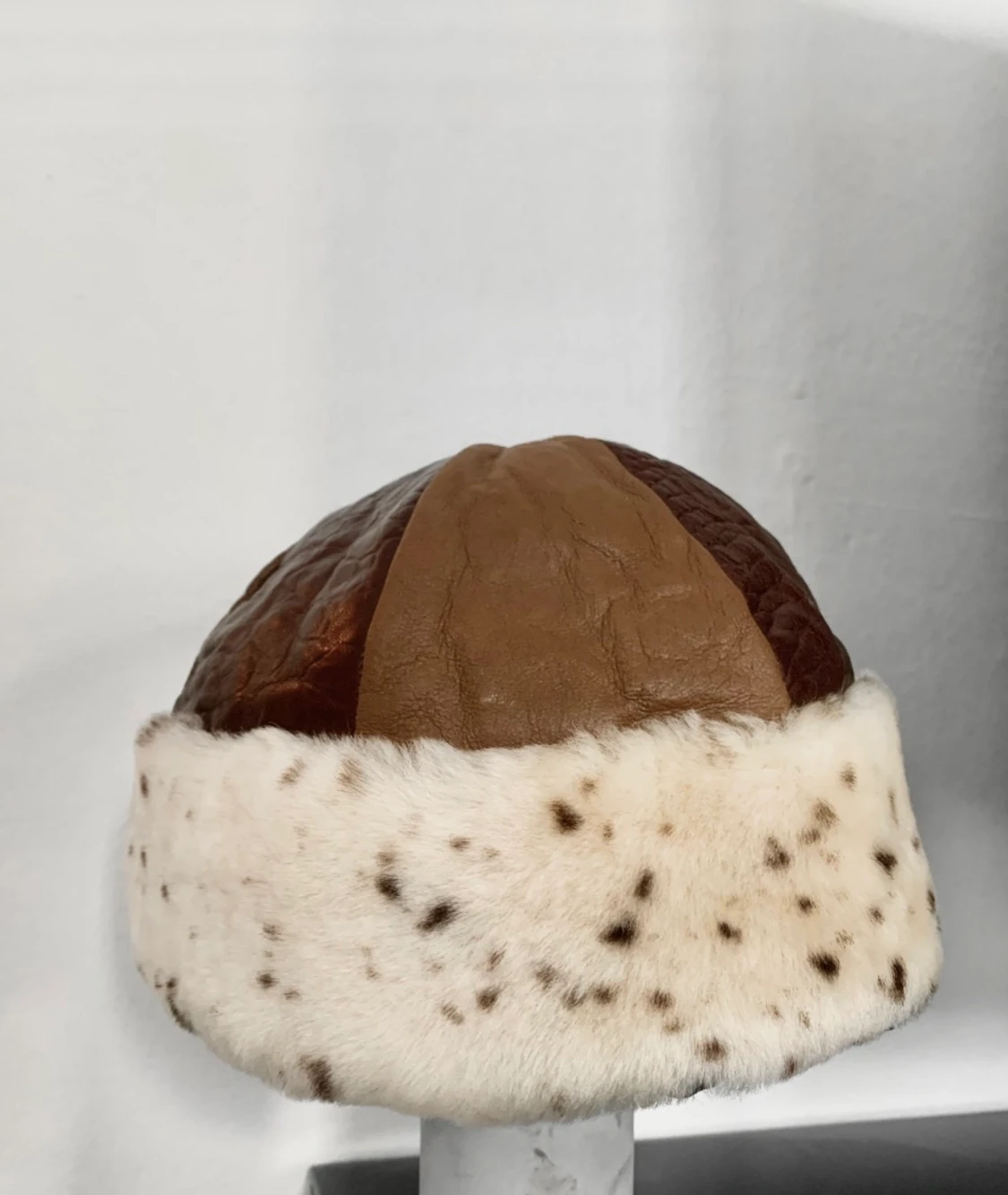 Pälsmössa - Äkta läder och päls