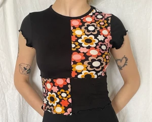 Två kombo toppar med mönster  - Här säljer jag då båda topparna för ett pris! Väldigt söta och mjukt material, aldrig andvänt (har även prislappen kvar haha) 