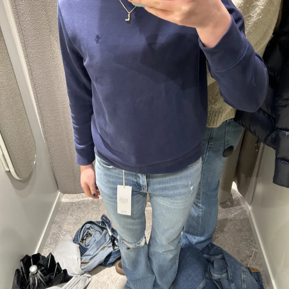 Snygga jeans från Gina Tricot. Sparsamt använda! Skriv privat för fler frågor💗. Jeans & Byxor.