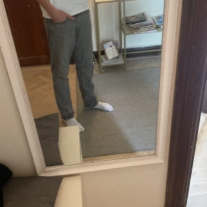 Jack and Jones Jeans - Hej jag säljer dem här feta populära Jack and Jones jeansen! Hör av dig om du är intresserad kan diskutera priset! 