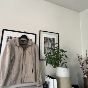 Vintage Calvin Klein zip tröja - Snygg vintage Calvin Klein zip tröja 