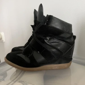 Kilklackar  - Säljer nu mina kilklackar som är i ett bra skick! 