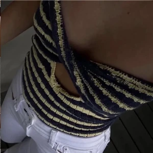 Stickad topp - Fin stickad topp som inte är använd😍