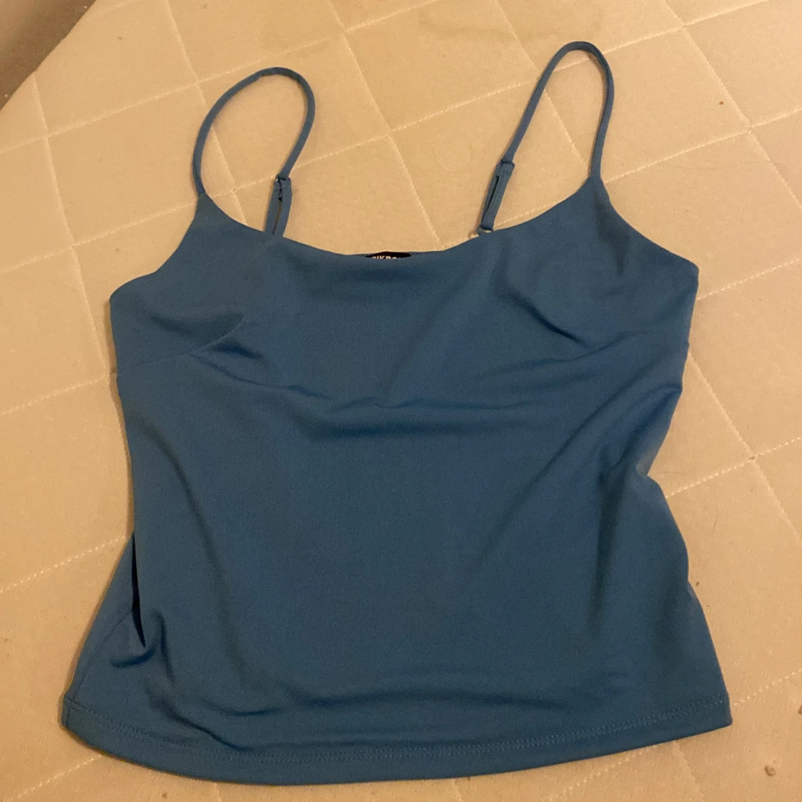 Blå topp från bikbok