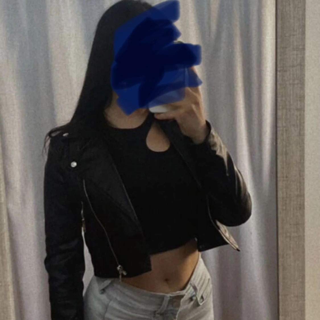 SVART RIBBAD TOPP ÖPPEN DESIGN