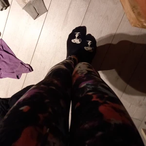 Gympa byxor - Guympa byxorna ha blivit lite för små med tiden så säljer dom istället. Storlek 158-164. Inga defekter. Kontakta mig för mer bilder och för frågor