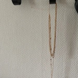 Halsband  - Halsband. Aldrig använt. 