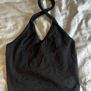 halterneck linne - Allt ska bort!! Köp köp köp🥳