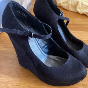 Skor - Sjukt fina klackar😍😍