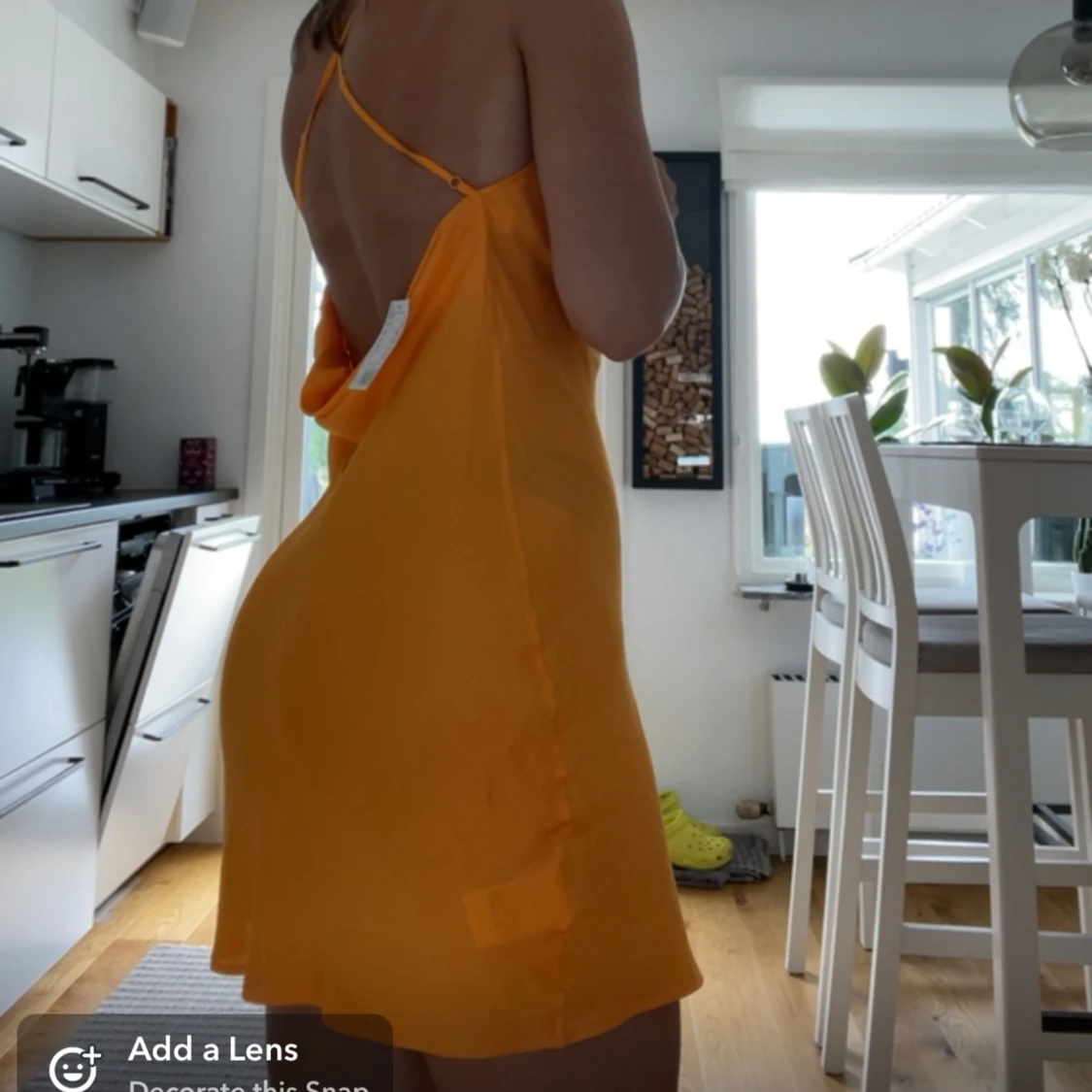 Orange satin klänning från HM - 90