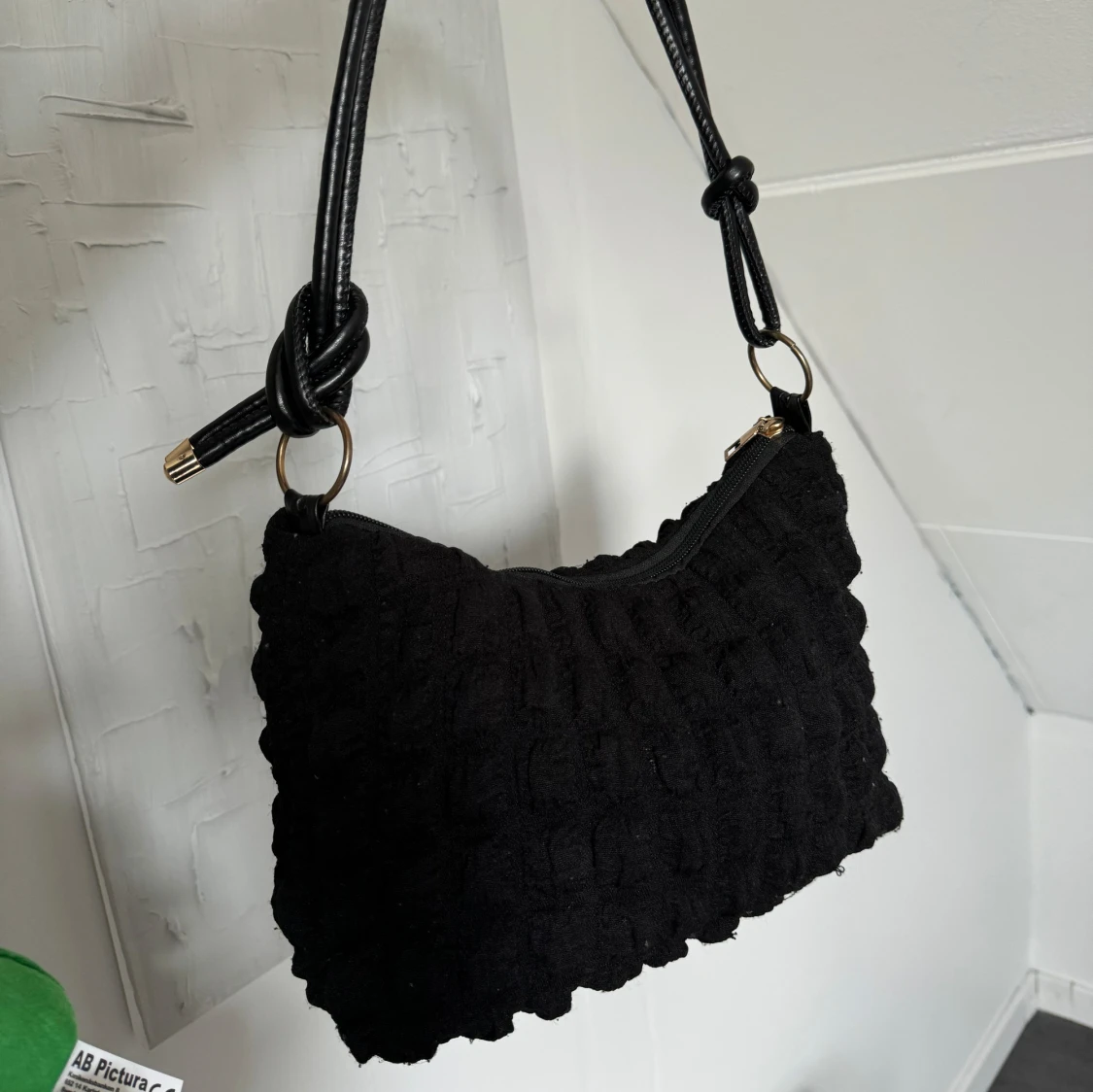 Svart väska - 90