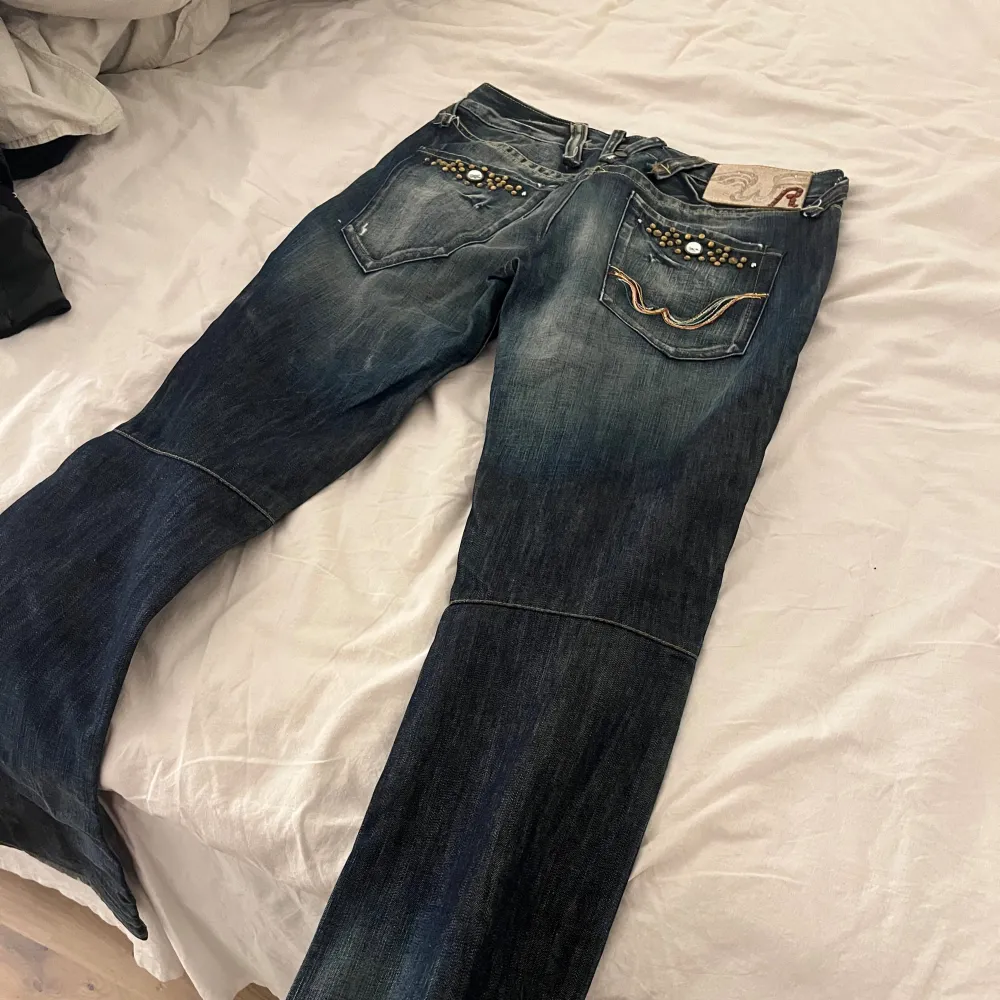 Jätte coola jeans men inte min sltil längre. Jeans & Byxor.