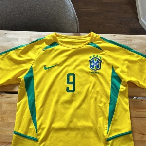 R9 tröja Brasilien  - Bra skick använd 