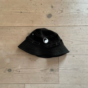 Our legacy bucket hat - Cool Our legacy hatt, används inte så mycket längre