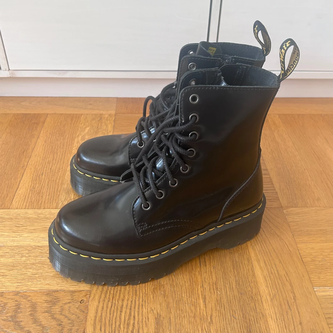 Dr. Martens - 90