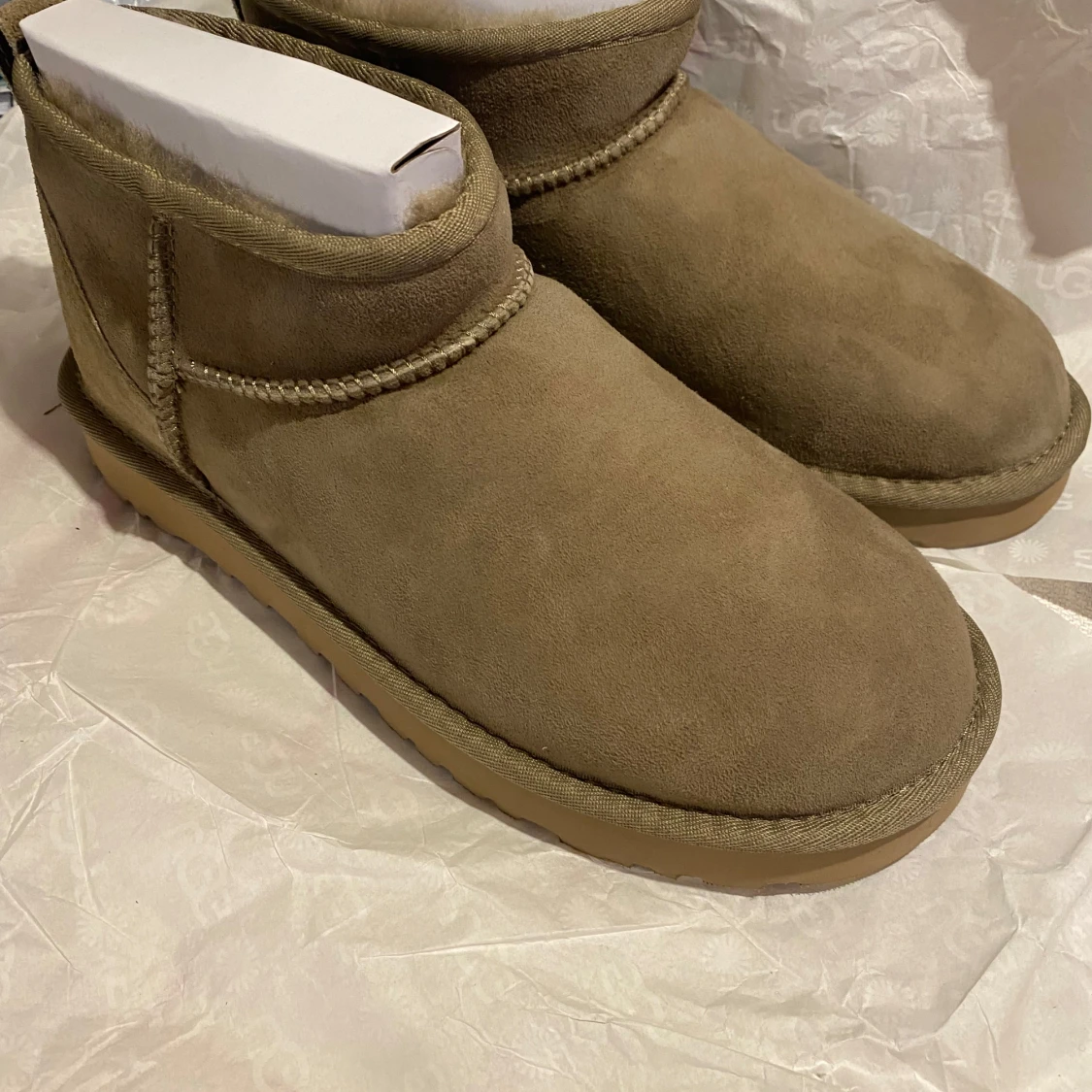  UGGS Antilopes (Ovanlig färg) - 90