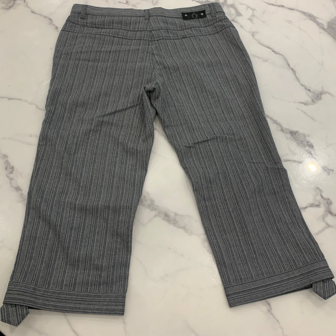 Randiga byxor från Bison - 90